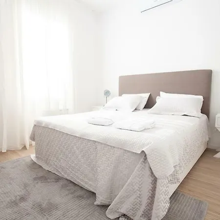Magnifique 2 Pieces Frontiere Monaco Apartment